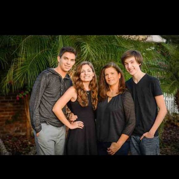 Meet your Posher, Gigi - Picture 1 of 1